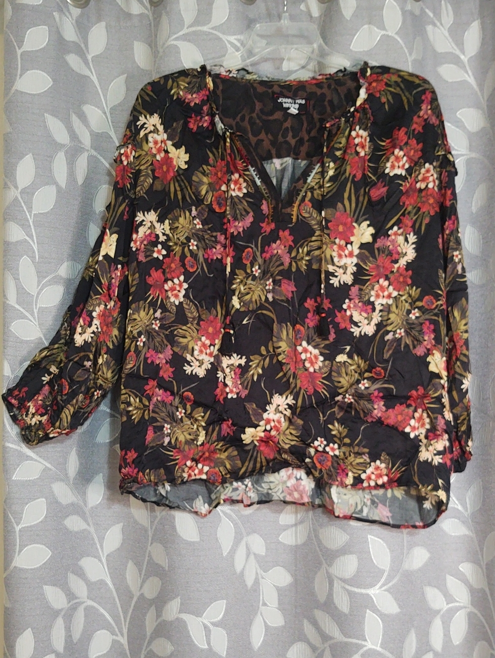 Johnny Was Black Floral V-Neck Peasant Blouse size L